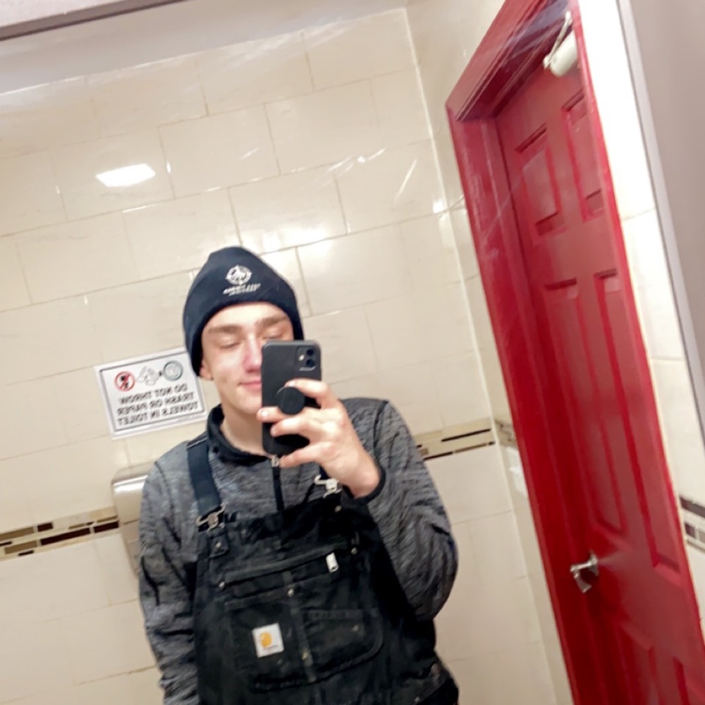 Meet your Posher, Connor